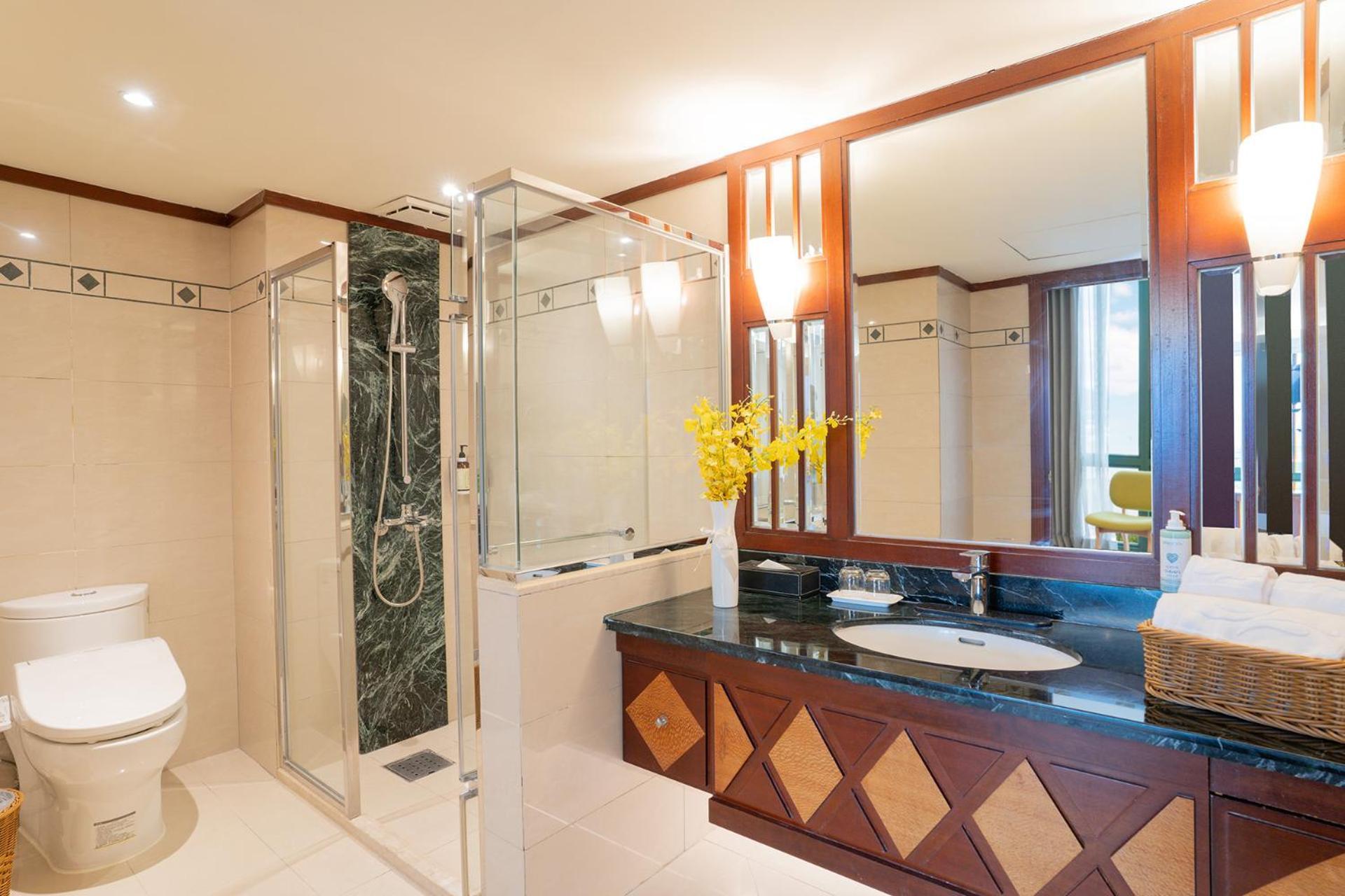 Formosan Naruwan Hotel T'ai-tung Εξωτερικό φωτογραφία A bathroom in a hotel